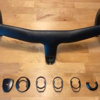 Manubrio Gravel integrato carbonio cavi interni