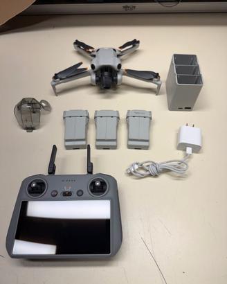 DJI Mini 4 Pro Fly More Combo