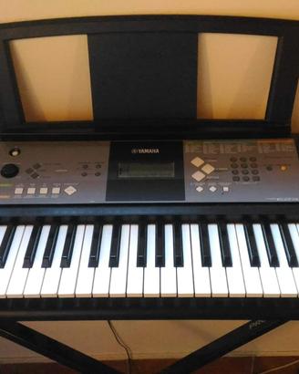 Tastiera Yamaha PSR-E233