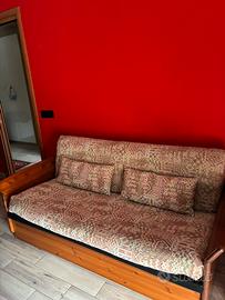 Divano letto matrimoniale