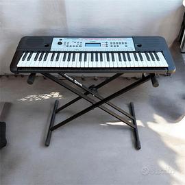 Tastiera Yamaha YPT-260 completa – 61 tasti, stand
