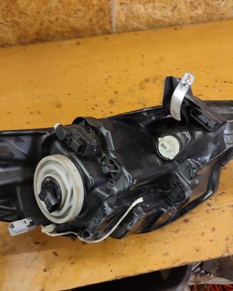 faro lato guida ligier js 50 sport