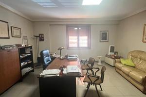 Stanza uso studio professionale - avellino