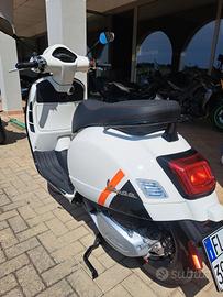 Vespa GTS 300 super sport