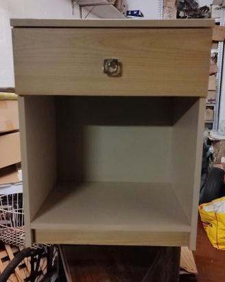 comodini due beige COME NUOVI 