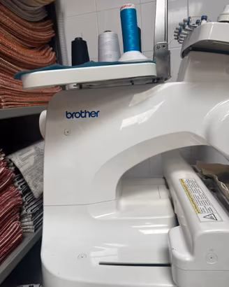 Macchina ricamatrice
