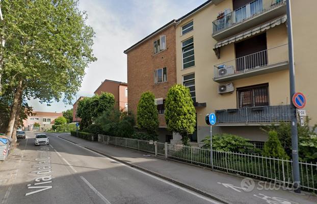 Quadrilocale con balconi in Corticella - 950 EURO