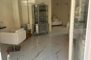 Negozio parrucchiere estetica