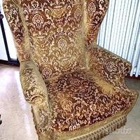 161_due comode poltrone a schienale alto