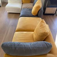 Magnifico divano compinibile Poltrone e Sofa