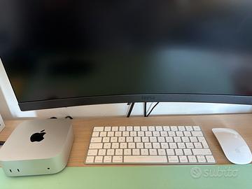 Mac mini M4 256 giga 16 giga ram con tast e mouse