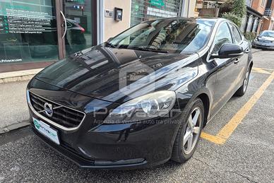 VOLVO V40 D2 1.6 Powershift Kinetic