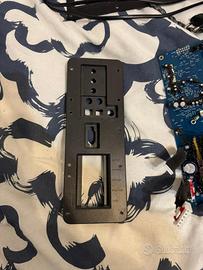 Scocca esterna amplificatore Logitech Z906