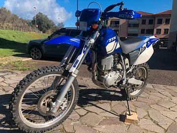 Moto enduro