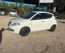 Lancia Ypsilon 1.3 MJT 16V 95 CV 5 porte S&S 30th 