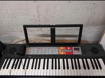 Tastiera Yamaha PSR F50