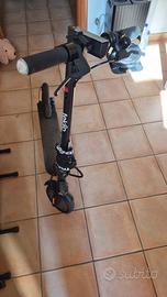 Monopattino elettrico Teklio non usare