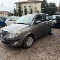 Lancia Ypsilon 1.2 16V Argento