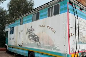 Camion per trasporto cavalli