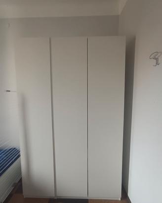  Armadio IKEA a 3 ante battenti colore bianco