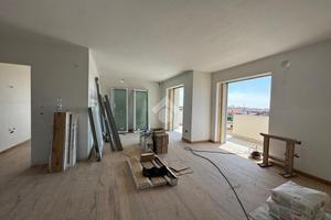 4 LOCALI A RIVALTA DI TORINO