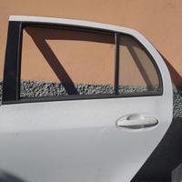 PORTA TOYOTA YARIS 2008