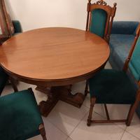 tavolo rotondo allungabile e sedie