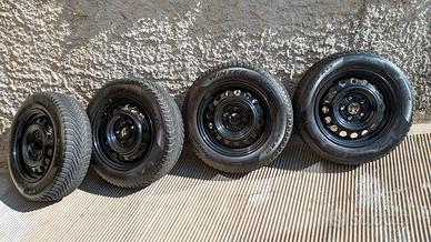 Gomme invernali con cerchio 