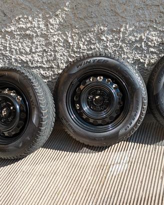 Gomme invernali con cerchio 