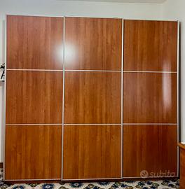 Camera da letto completa.