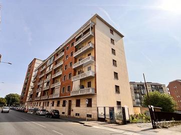 2 LOCALI A TORINO