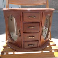 Portachiavi e portaoggetti in legno