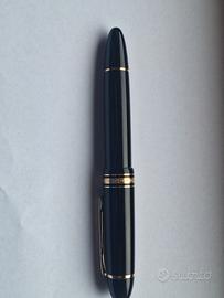 Penna montblanc 18k nuovo 