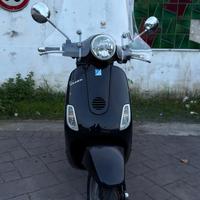 Vespa Piaggio LX 150