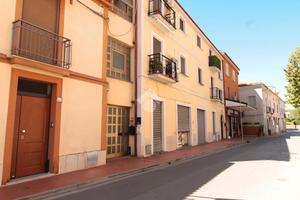 4 LOCALI A SAPRI