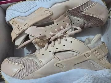 scarpe nike donna hauarake nuove 39 40