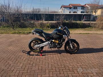 Yamaha MT 03-660