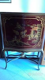 Mobile bar stile orientale