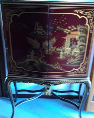 Mobile bar stile orientale