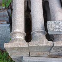 colonnine in cemento