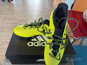 Scarpe da calcio e rugby