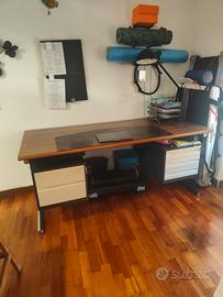 Scrivania 