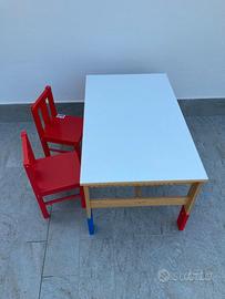 Tavolino per bimbi IKEA con sedie