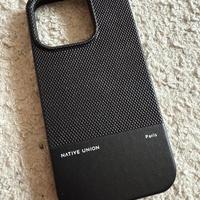 Cover iPhone 15 pro NATIVE UNION
