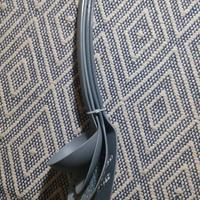 Attrezzi da cucina con mestolo, spatola, colino