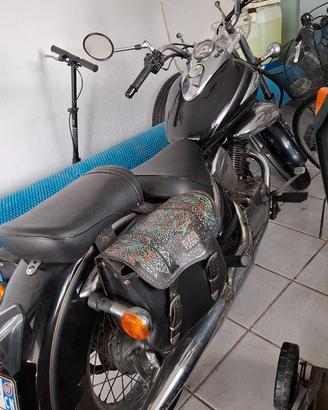 Suzuki Intruder 250 - solo 19.000 km
