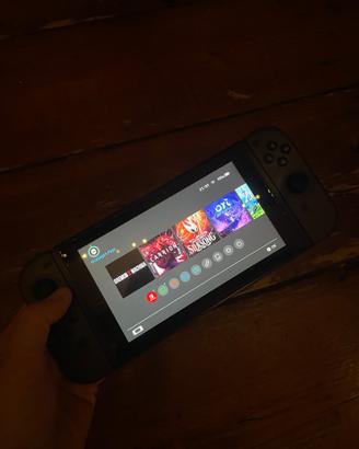 Nintendo Switch 2019 – Scatola + Tutti Accessori