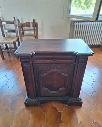 Mobile di legno, antiquariato