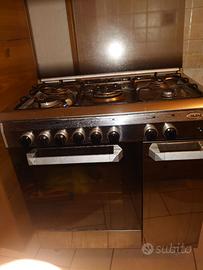 Piano cottura con forno cucina libera installazion