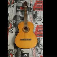 Chitarra acustica EKO